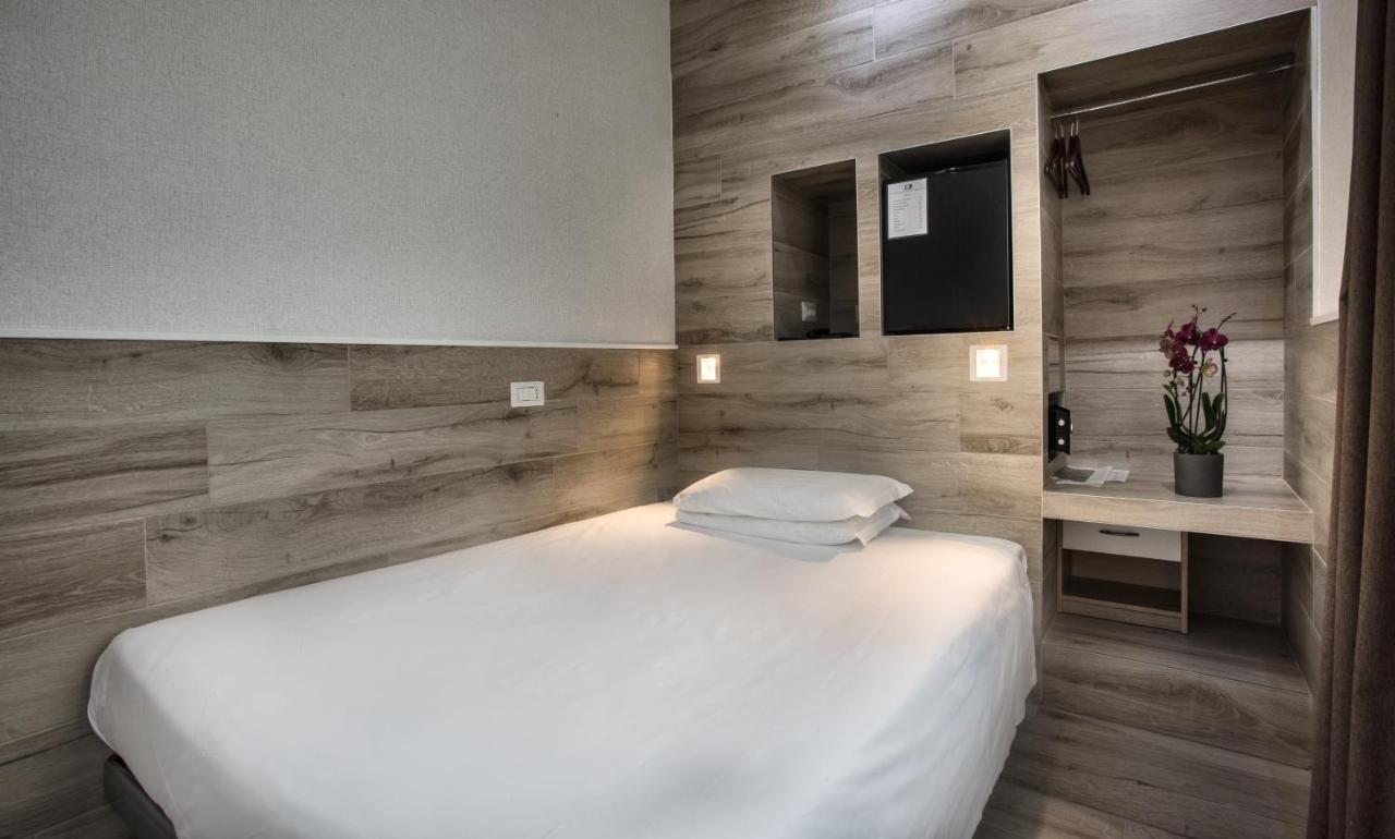 Premium Single Room
