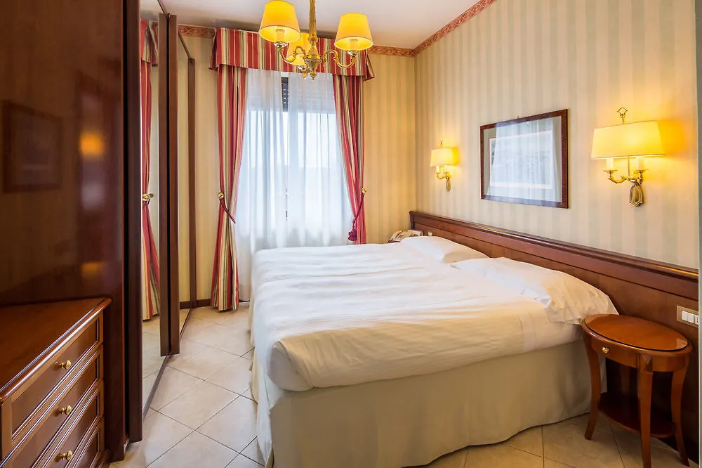 Unaway Hotel & Residence Linea Uno Milano-1