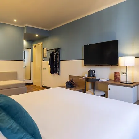 Hotel Canada-2